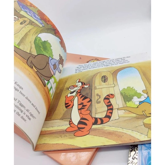 Winnie The Pooh Book Lot 4 Books Tigger Easy to Read Treasury Oh Bother Grand Ad - Picture 10 of 13